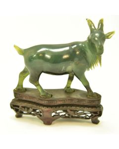 Sculpture animalier à la chèvre en jade