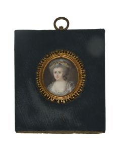 Portrait en médaillon jeune femme époque XIXème
