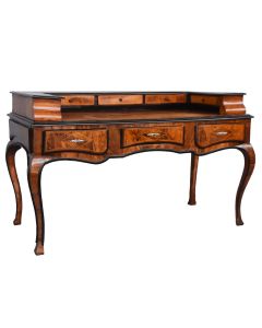 Bureau Louis XV à gradin en noyer de J.F Hache époque XVIIIème