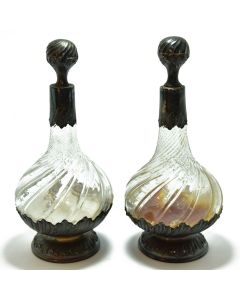 Carafes en cristal et monture argent XIXème (paire)