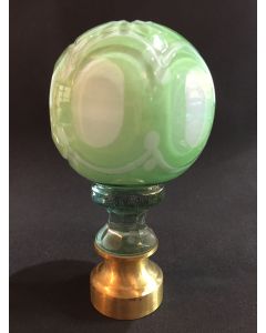 Boule d'escalier verre coloré opaline verte aux ovales