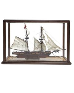 Maquette de bateau ancienne