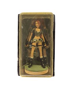 Figurine Lara Croft TOMB RAIDER en boite