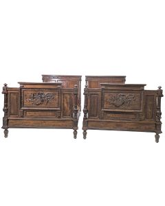 Paire de lits jumeaux en bois exotique de style Louis XVI