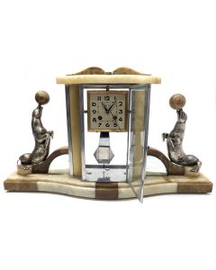 Pendule aux otaries socle onyx Art déco 1930