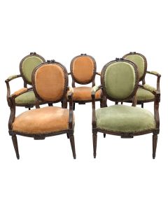 Série de 5 fauteuils d'époque transition en noyer Banquette corbeille d'époque transition en noyer XVIIIème