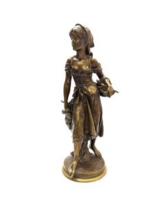 Jeune paysanne bronze Hors Concours à patine or XIXème par Mathurin Moreau