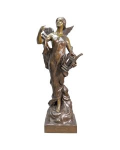 Inspiration grand bronze de jeune femme ailée par Campagne