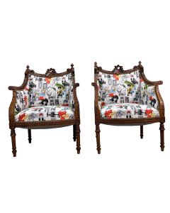 Paire de fauteuils de style Louis XVI en noyer tapissé manga