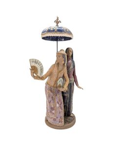 Porcelaine de LLADRÓ – "Danseuses balinaises sous un parasol" Espagne, XXe siècle
