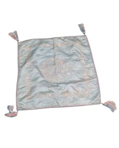 housse de coussin en soie brodée 