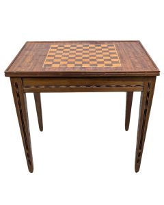 table à jeu signée Mjorelle 