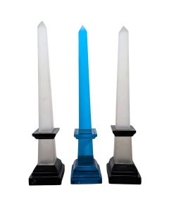 Presse-papier obélisque en verre dépoli (série de 3)