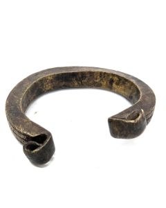 Bracelet en argent à décor d'arabesques époque début XXème