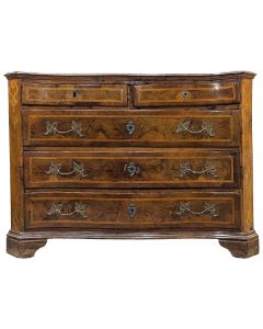 Commode galbée Italie probablement Venise époque XVIIIème en marqueterie