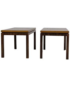 Paire de bouts de canapé  en teck 