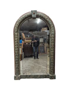 Miroir  de décorateur en bois sculpté et laqué 