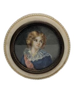 Boite en ivoire et miniature sur ivoire XIXème