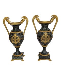 Paire de cassolettes bronze doré et marbre époque Napoléon III dans l'esprit de Thomire