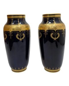 Paire de vases en porcelaine de Limoge