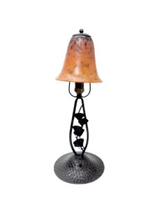 Lampe en fer forgé et pâte de verre Daum Nancy