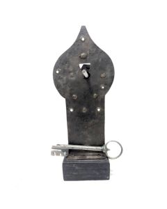 Serrure ancienne en fer forgé époque XVIIème 