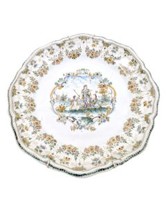 Assiette en faïence Moustiers Olérys et Laugier époque XVIIIème signée 