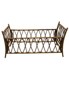 Lit de bébé ancien en bois exotique style bambou