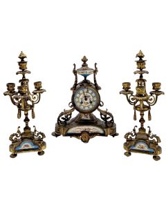 Garniture de cheminée en bronze doré et plaques de porcelaine , style Louis XVI fin du XIXe siècle