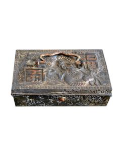 Boite ancienne chinoise à décor de dragon
