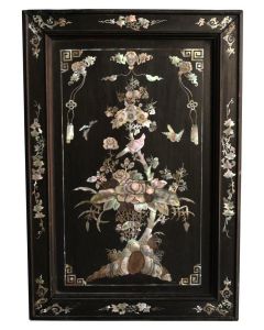 Panneaux de bois incrusté de nacre à décor de fleurs et d'oiseaux époque fin XIX