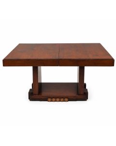 Table de salle à manger moderniste