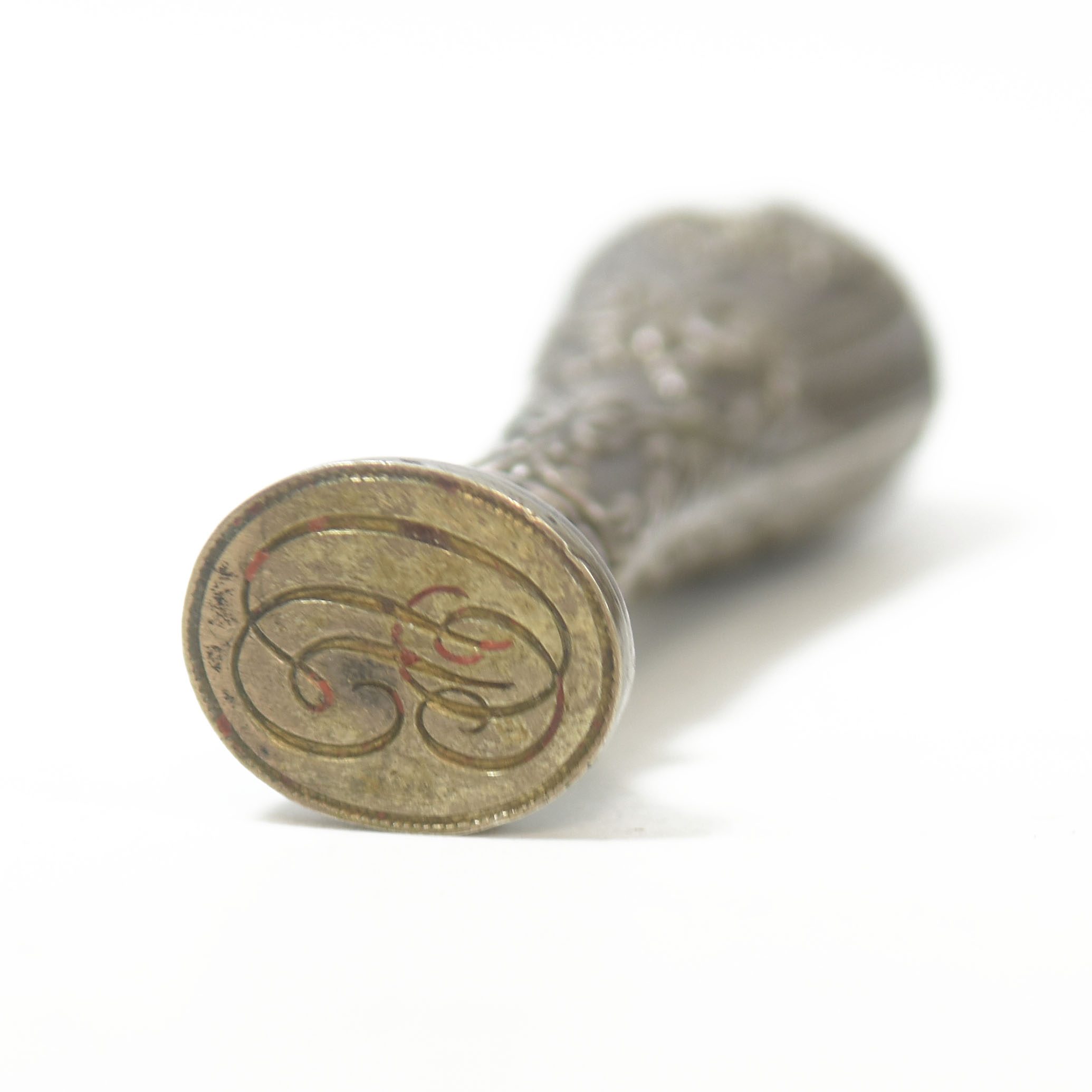 Sceau à cacheter de collection en argent ou métal argenté décor floral