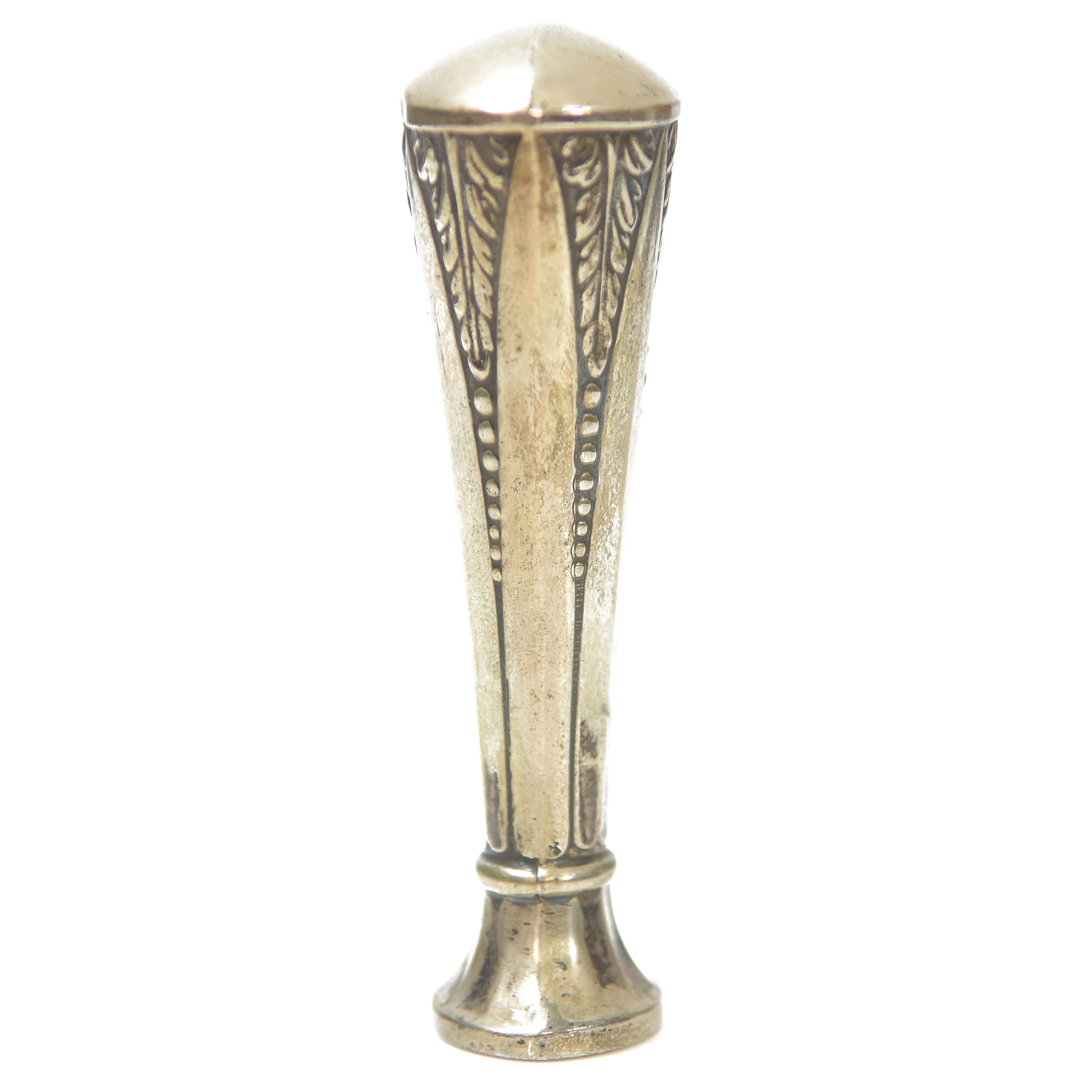 Sceau à cacheter de collection en argent ou métal argenté décor Empire