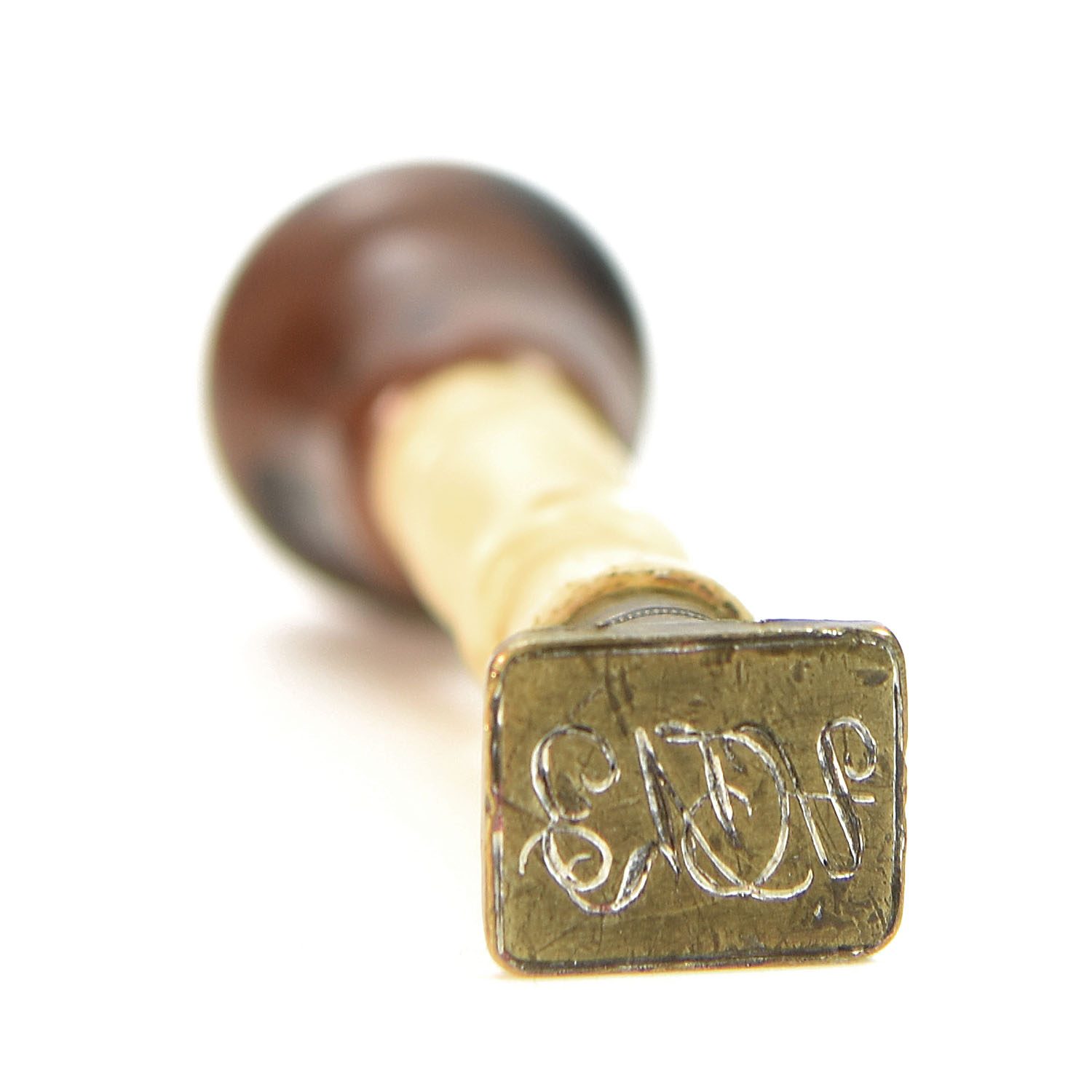 Sceau à cacheter de collection couleur beige clair et buis et bronze d'époque XIXème