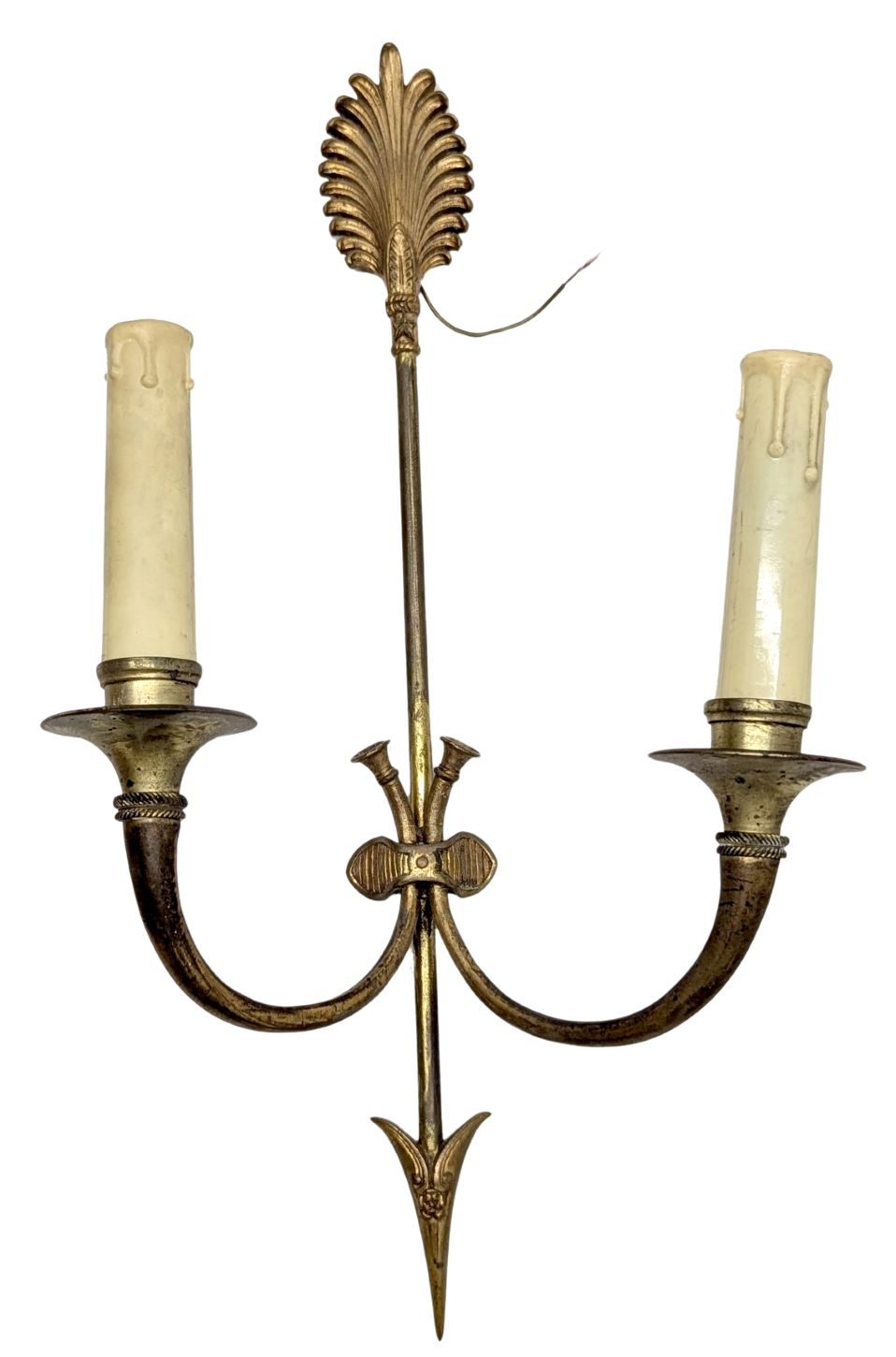 Paire d’appliques murales en bronze doré, style Louis XVI, France, circa 1920