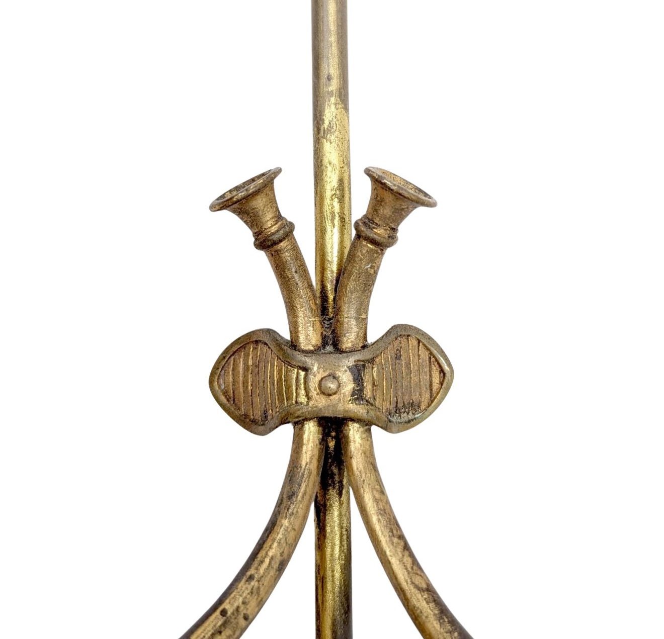 Paire d’appliques murales en bronze doré, style Louis XVI, France, circa 1920
